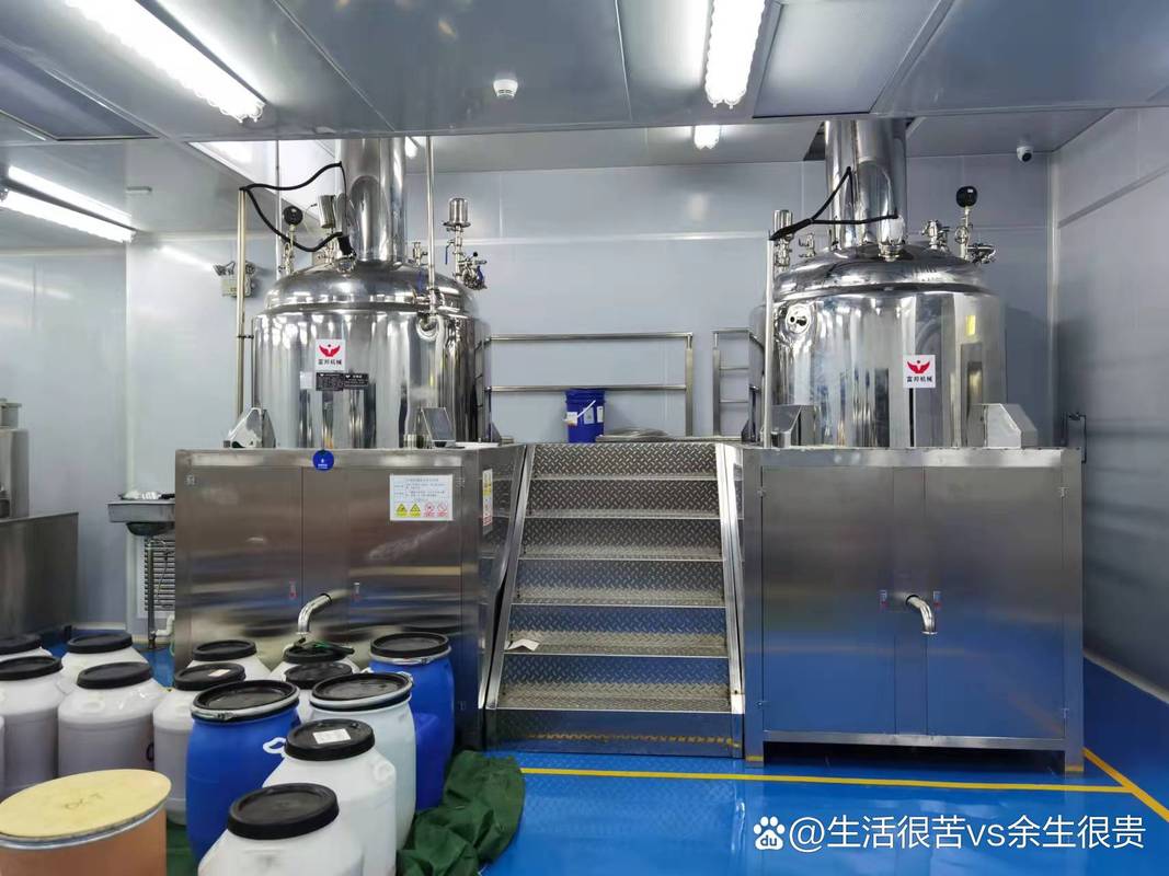 水凈化設(shè)備,車用尿素設(shè)備,洗衣液洗潔精沐浴露,洗發(fā)水等日化生產(chǎn)設(shè)備!